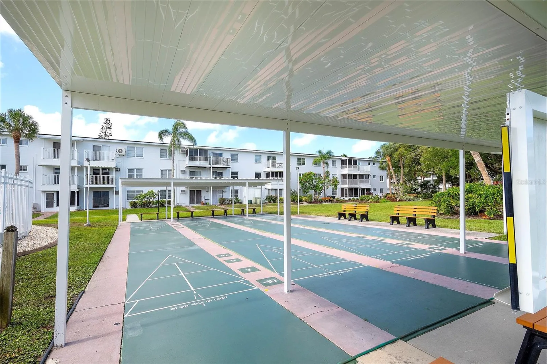 2449 Flamingo Boulevard Bradenton FL 34207