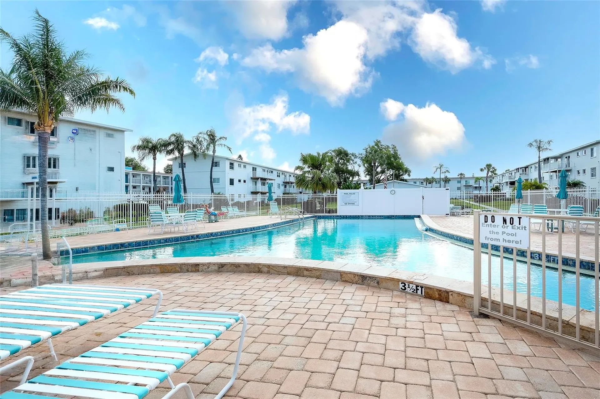2449 Flamingo Boulevard Bradenton FL 34207