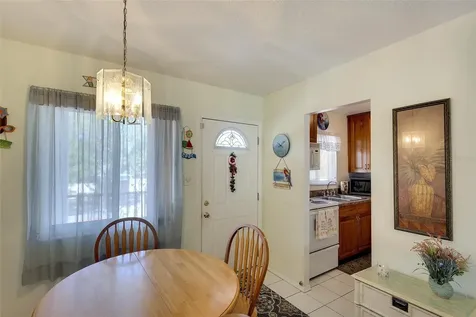 2449 Flamingo Boulevard Bradenton FL 34207