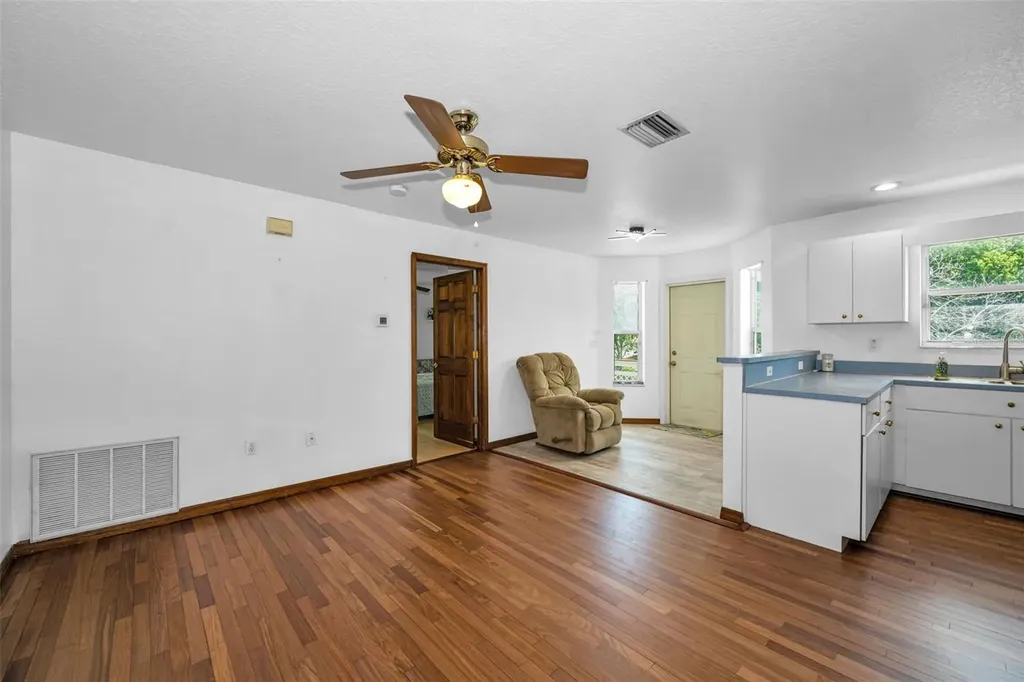 11046 Lakeview Drive New Port Richey FL 34654