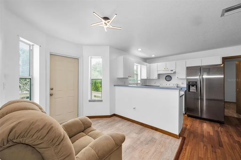11046 Lakeview Drive New Port Richey FL 34654