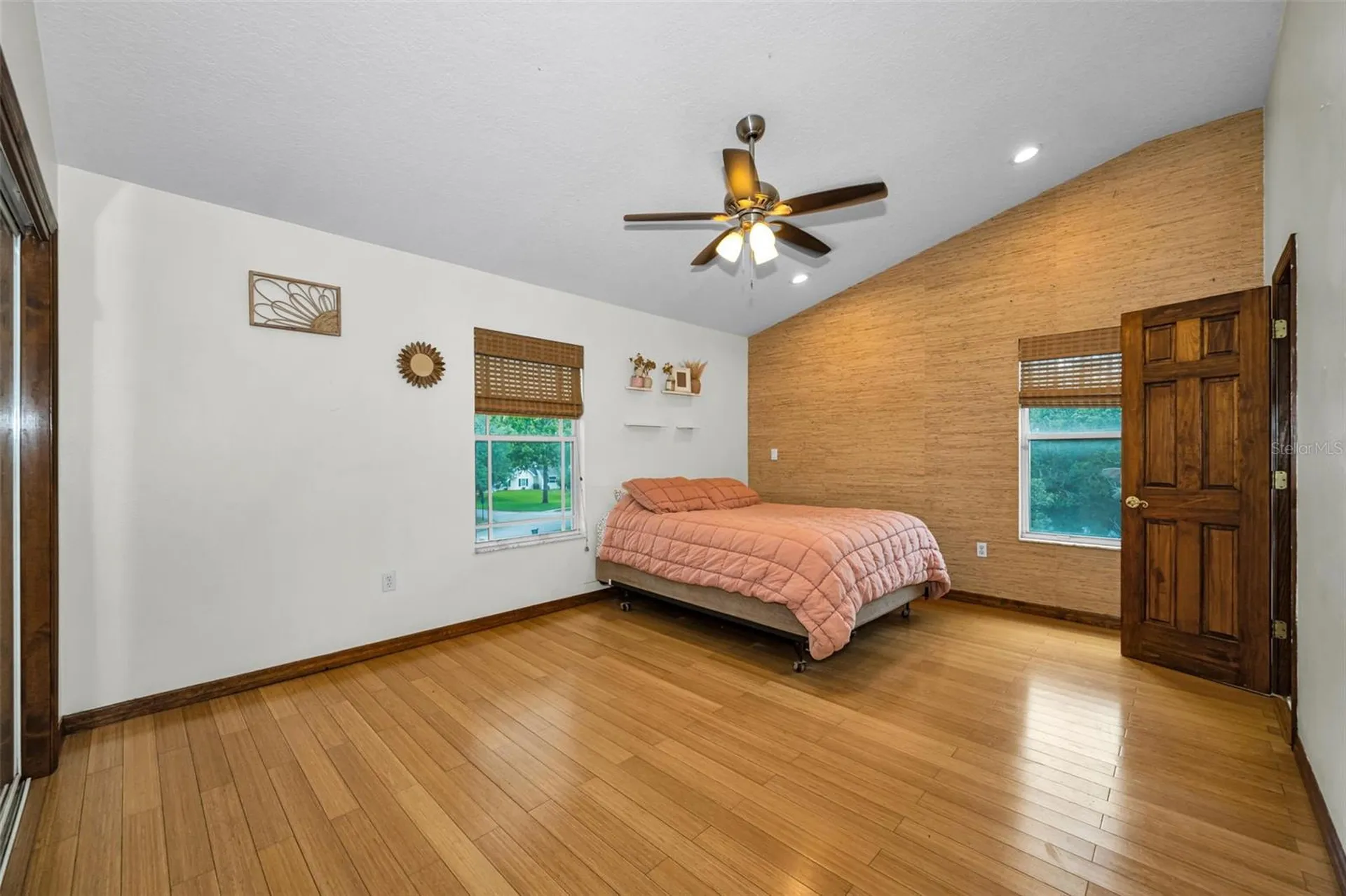 11046 Lakeview Drive New Port Richey FL 34654