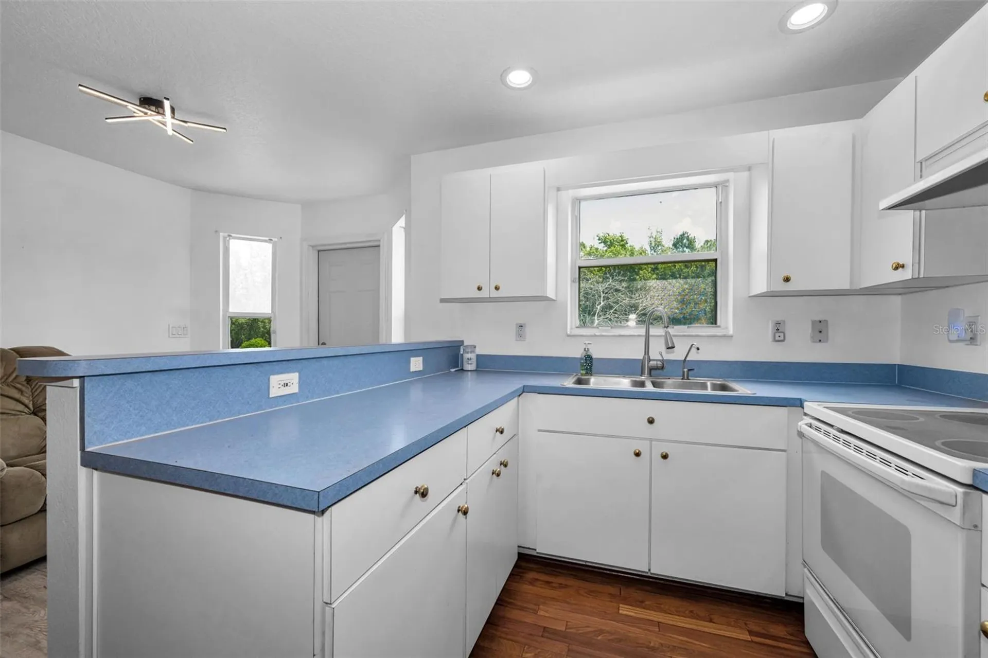 11046 Lakeview Drive New Port Richey FL 34654