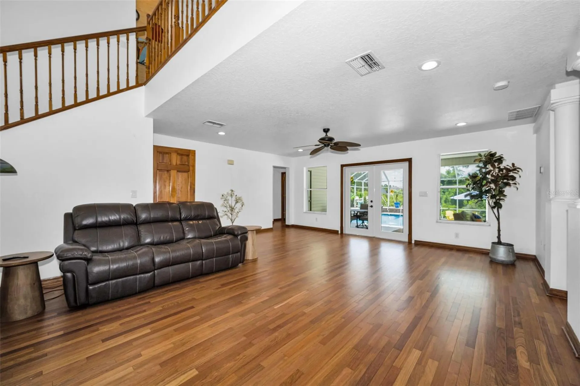 11046 Lakeview Drive New Port Richey FL 34654