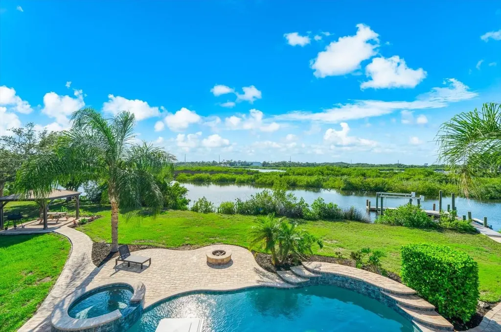 1462 N Jasmine Avenue Tarpon Springs FL 34689