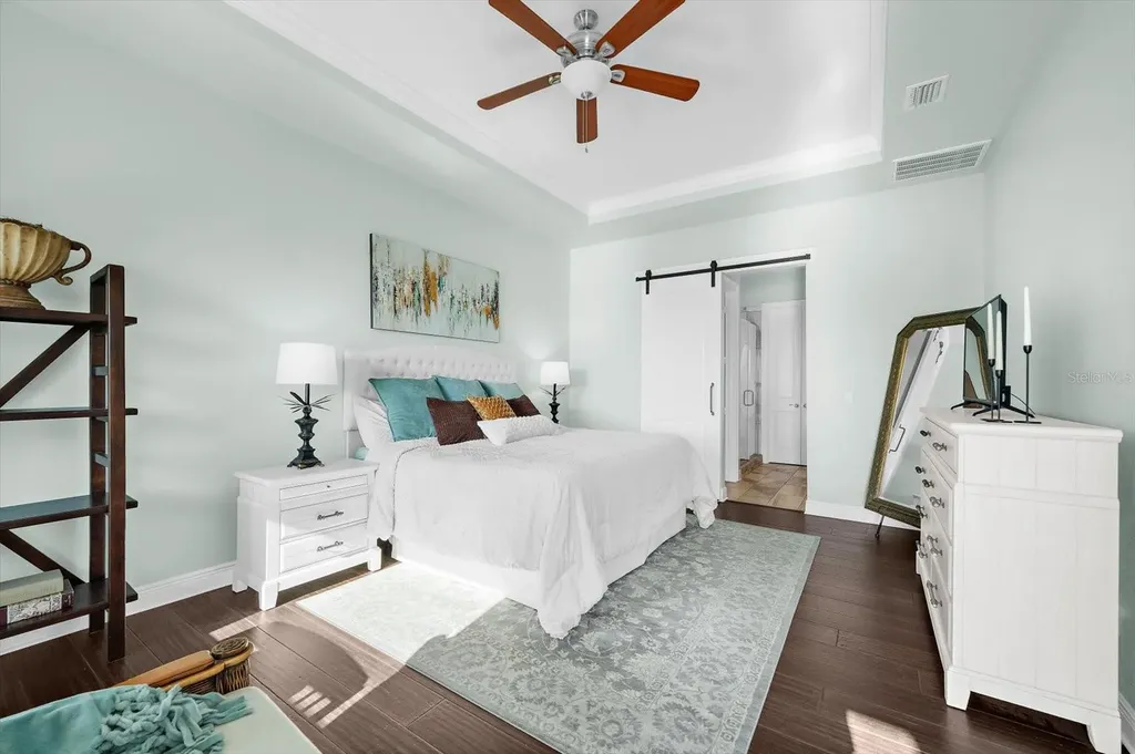 1462 N Jasmine Avenue Tarpon Springs FL 34689