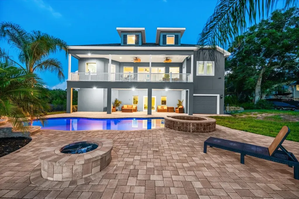 1462 N Jasmine Avenue Tarpon Springs FL 34689