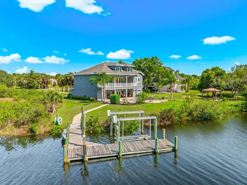 1462 N Jasmine Avenue Tarpon Springs FL 34689