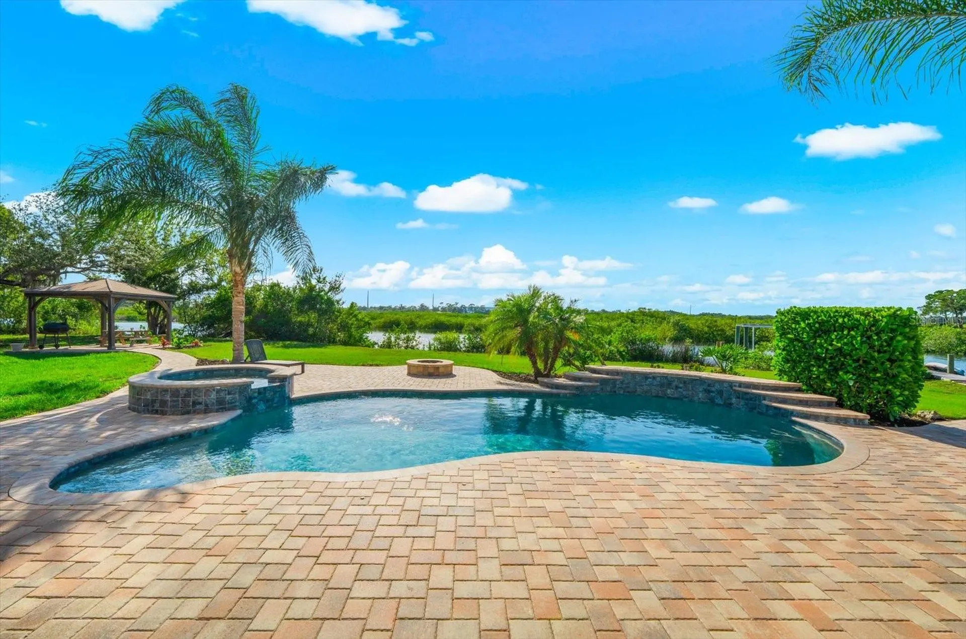 1462 N Jasmine Avenue Tarpon Springs FL 34689