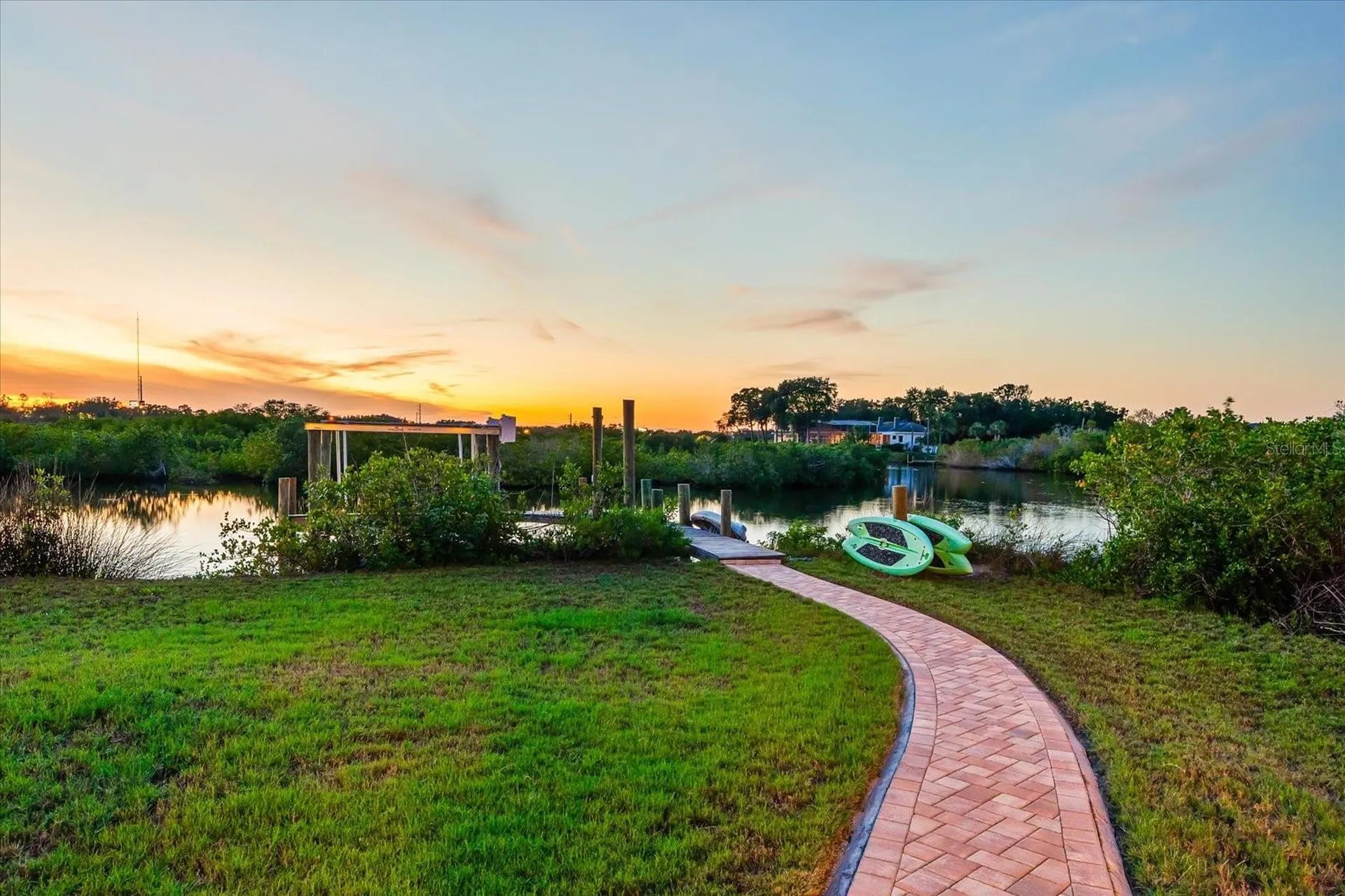 1462 N Jasmine Avenue Tarpon Springs FL 34689