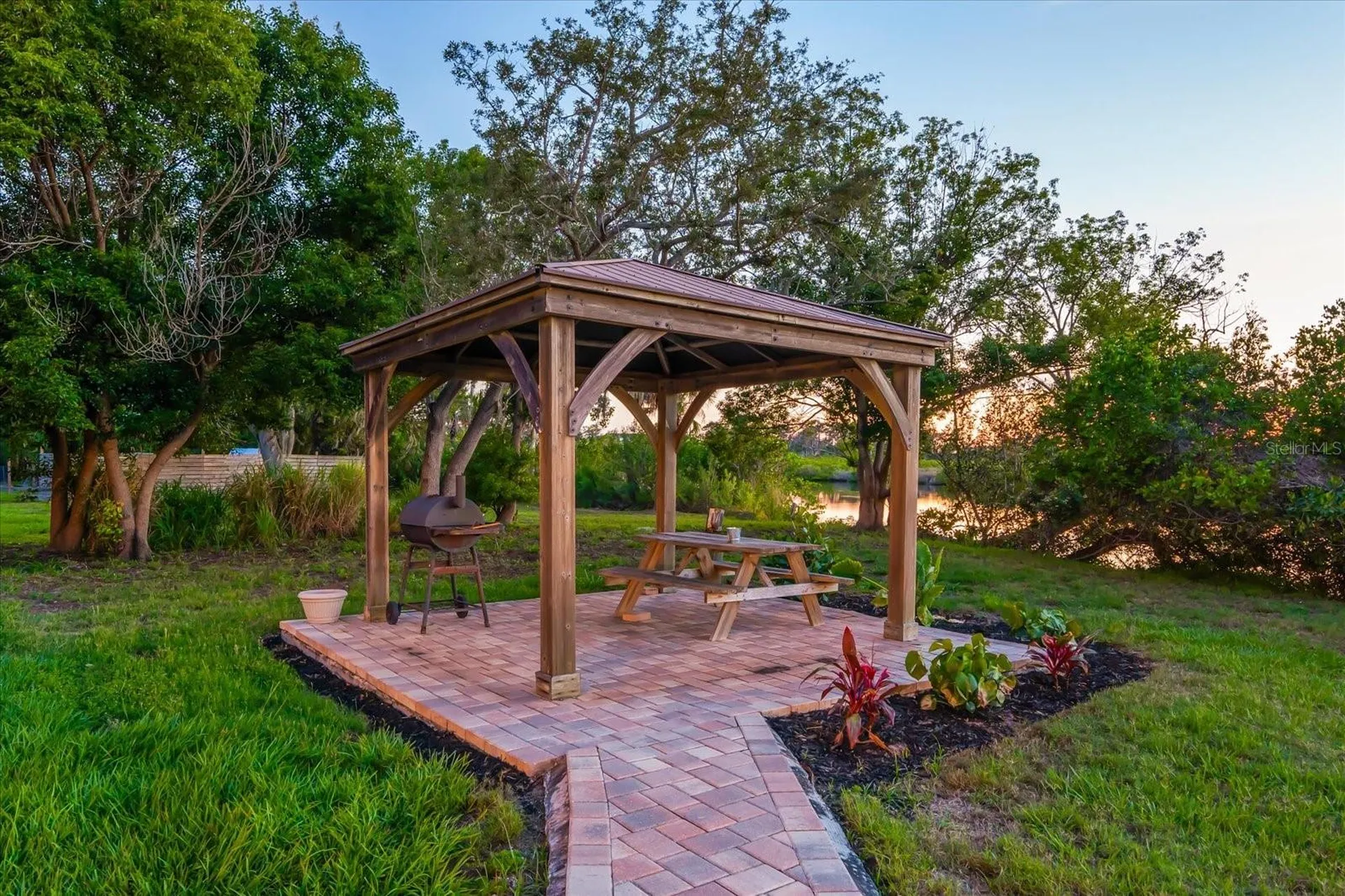 1462 N Jasmine Avenue Tarpon Springs FL 34689