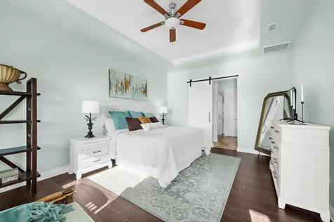 1462 N Jasmine Avenue Tarpon Springs FL 34689