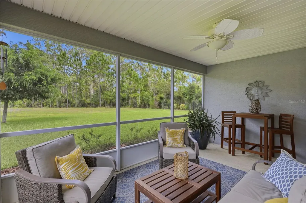 122 S Hummingbird Place Palm Coast FL 32164