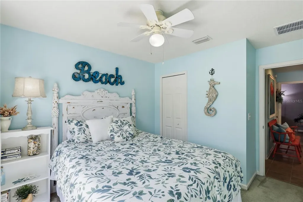 122 S Hummingbird Place Palm Coast FL 32164