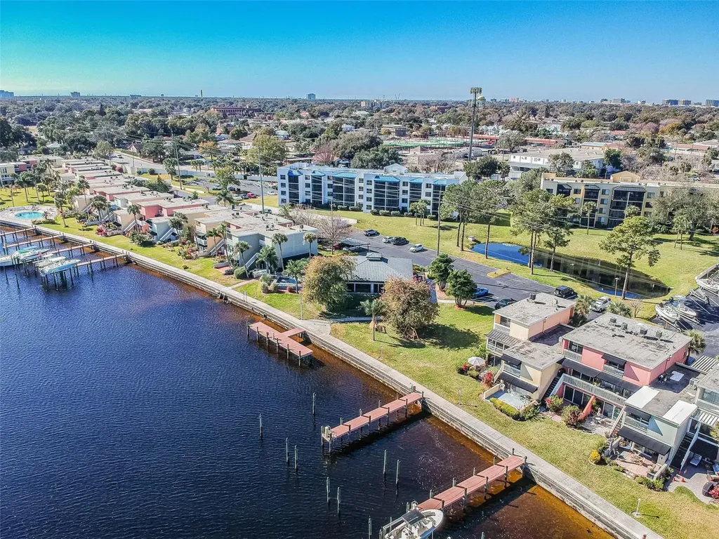 2424 W Tampa Bay Boulevard Tampa FL 33607