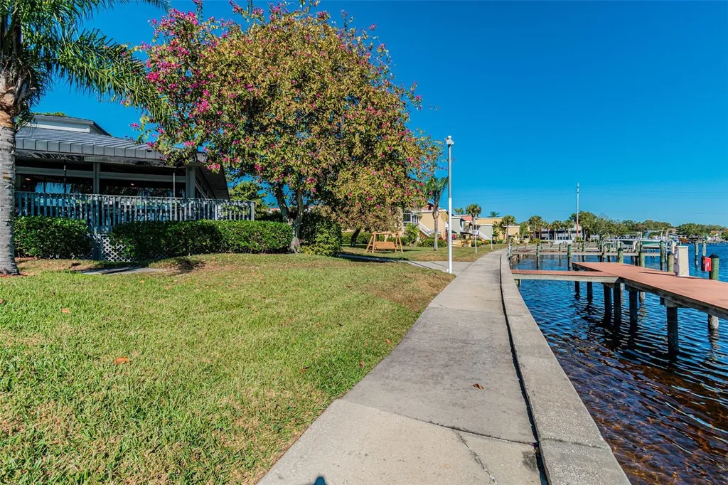 2424 W Tampa Bay Boulevard Tampa FL 33607