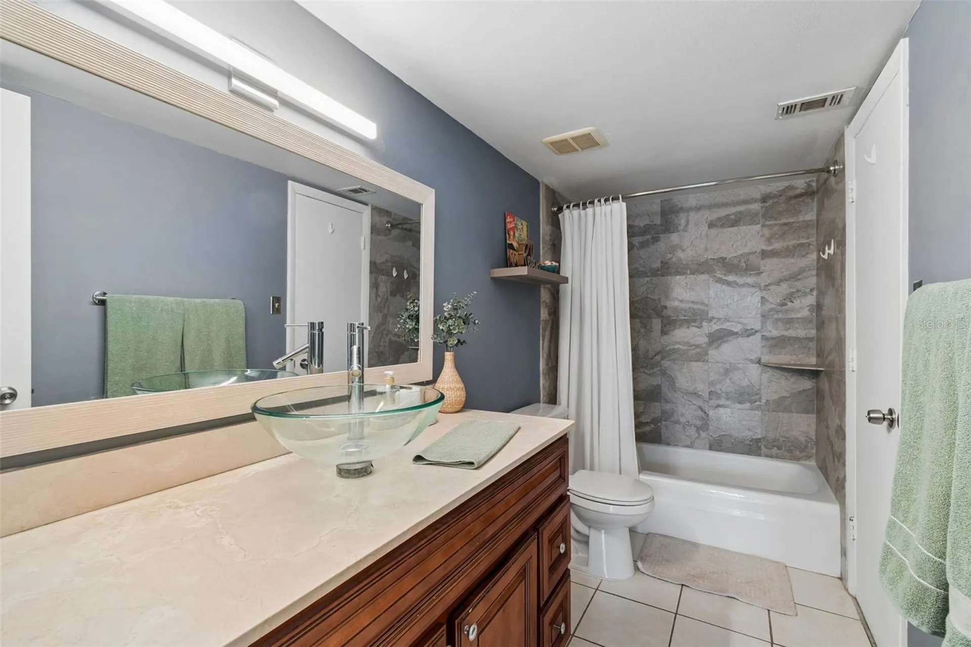 2424 W Tampa Bay Boulevard Tampa FL 33607