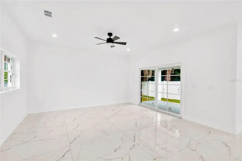 1105 Conant Avenue Safety Harbor FL 34695