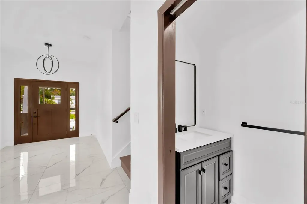1105 Conant Avenue Safety Harbor FL 34695