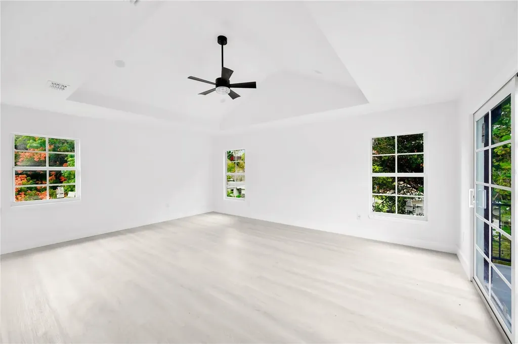1105 Conant Avenue Safety Harbor FL 34695
