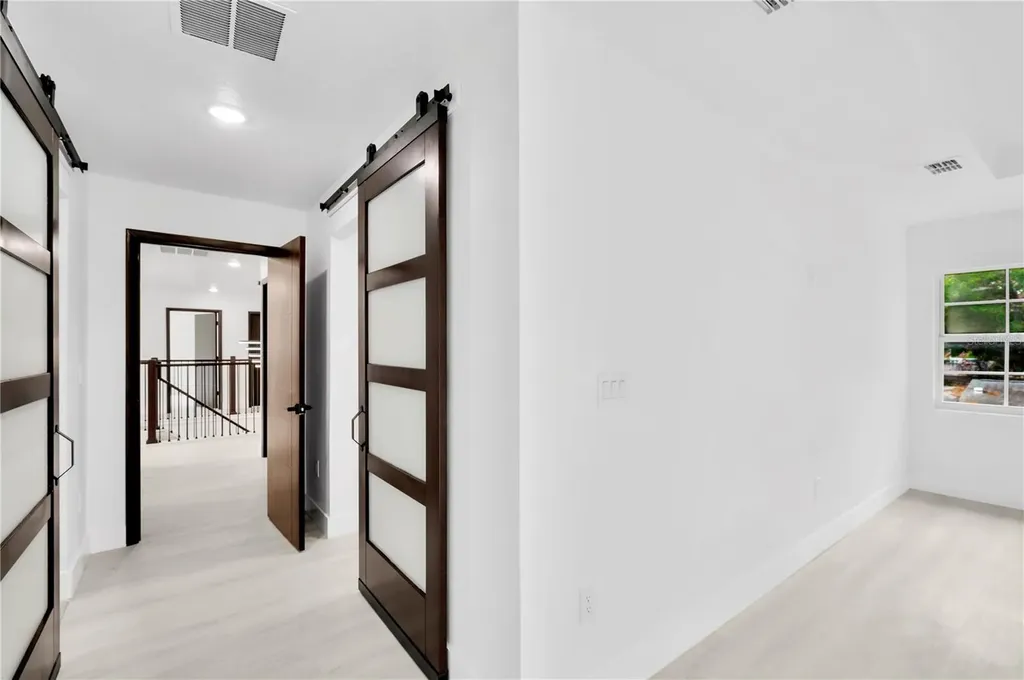 1105 Conant Avenue Safety Harbor FL 34695