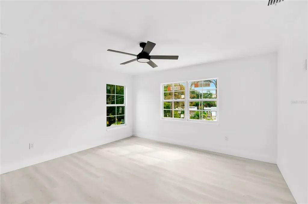 1105 Conant Avenue Safety Harbor FL 34695