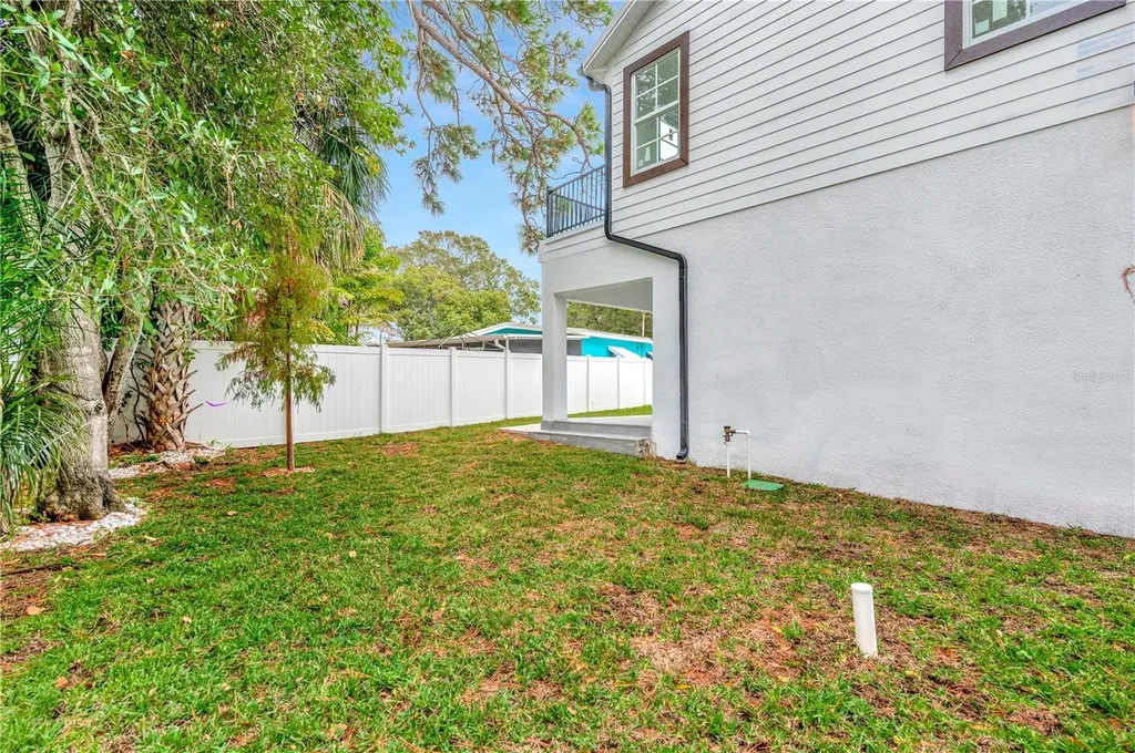 1105 Conant Avenue Safety Harbor FL 34695