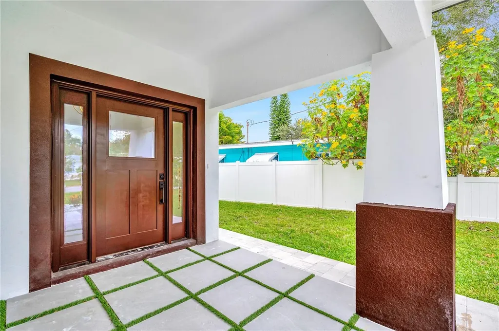 1105 Conant Avenue Safety Harbor FL 34695