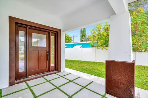 1105 Conant Avenue Safety Harbor FL 34695
