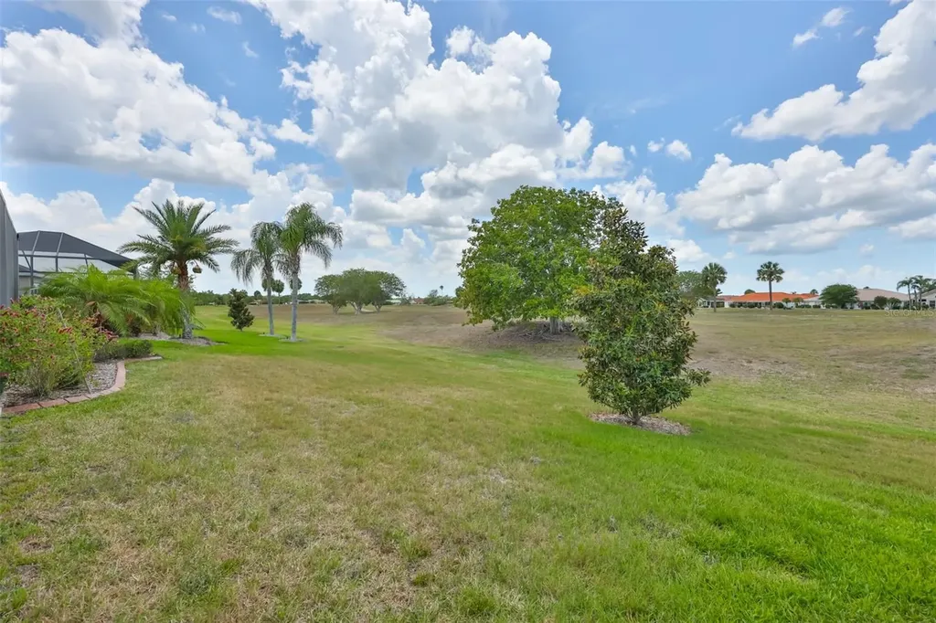 1719 Pacific Dunes Drive Sun City Center FL 33573