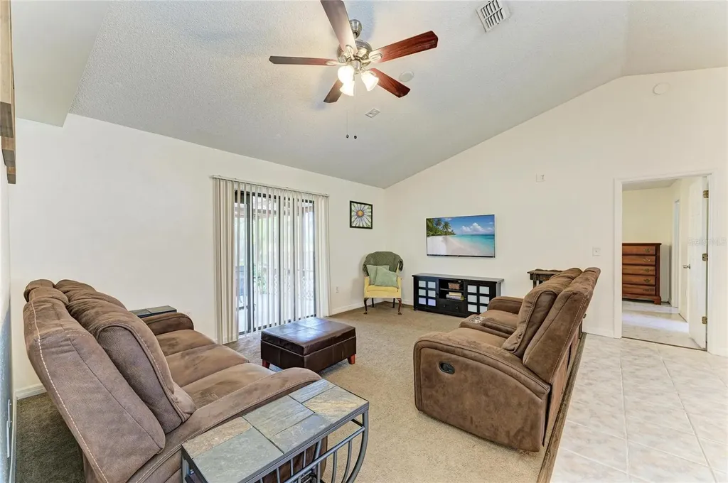 3543 65th Avenue Circle E Sarasota FL 34243