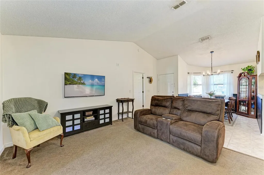 3543 65th Avenue Circle E Sarasota FL 34243