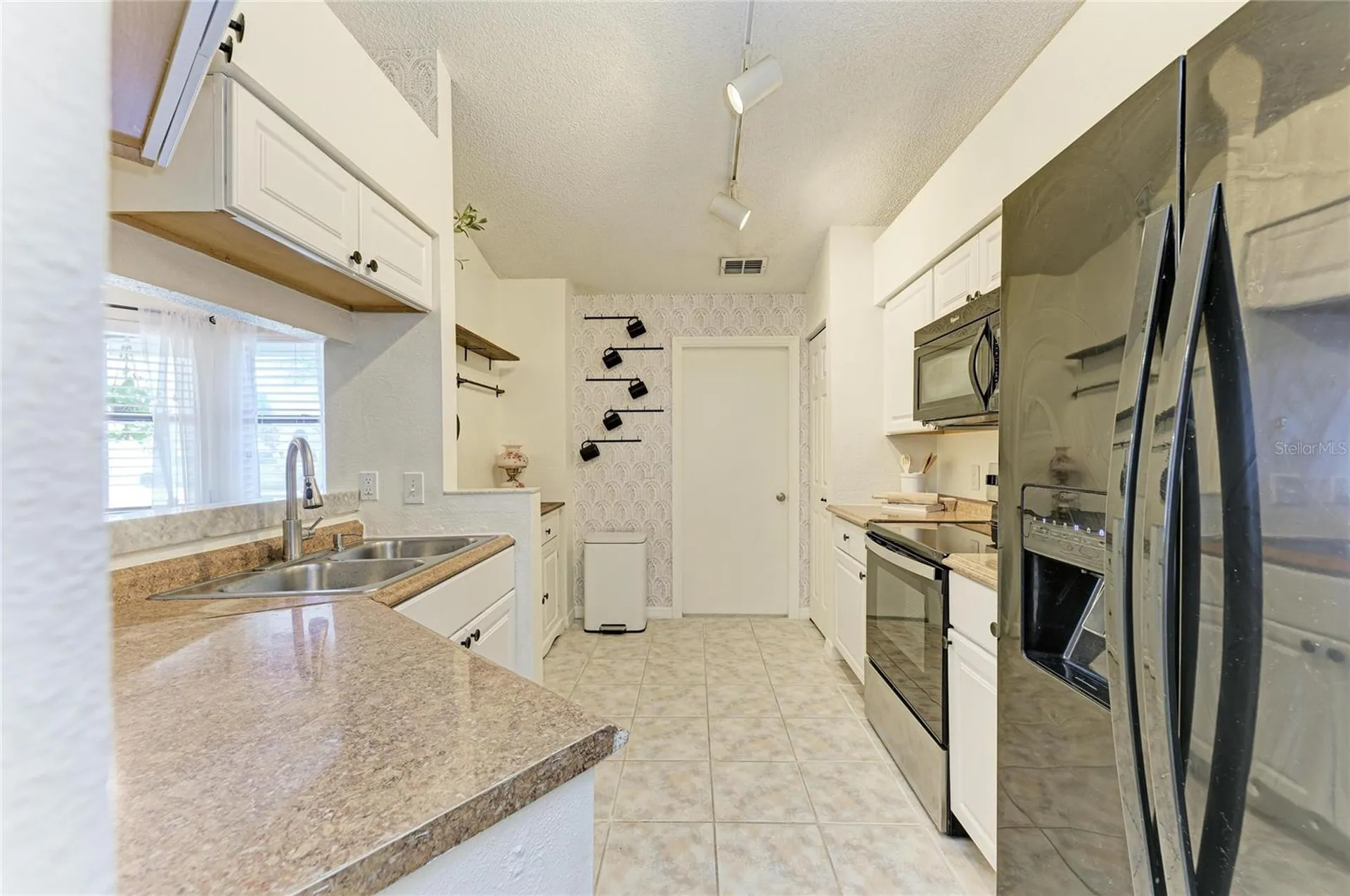 3543 65th Avenue Circle E Sarasota FL 34243