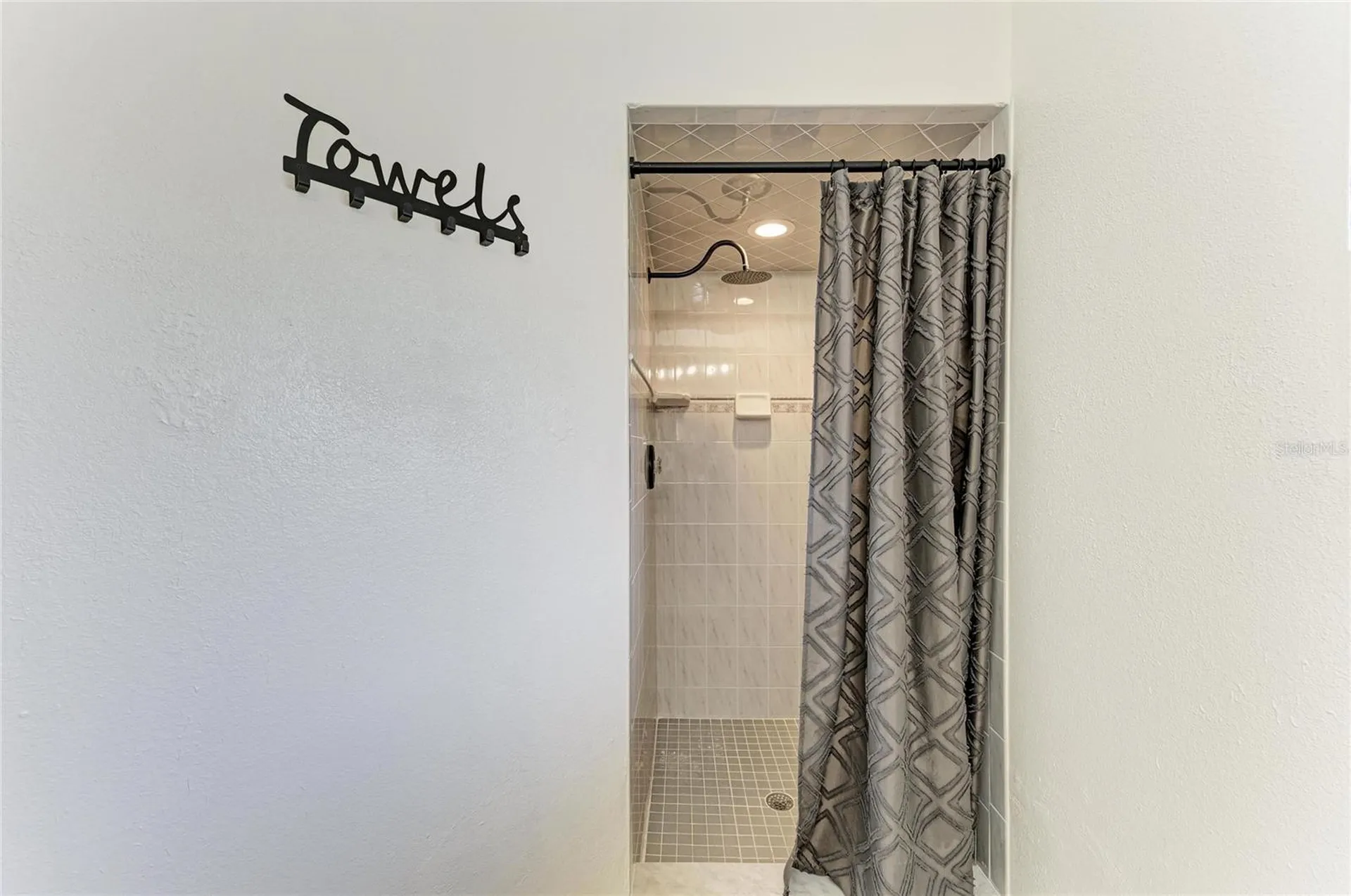 3543 65th Avenue Circle E Sarasota FL 34243