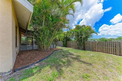 3543 65th Avenue Circle E Sarasota FL 34243