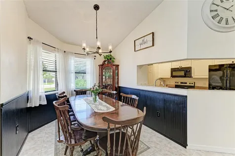 3543 65th Avenue Circle E Sarasota FL 34243