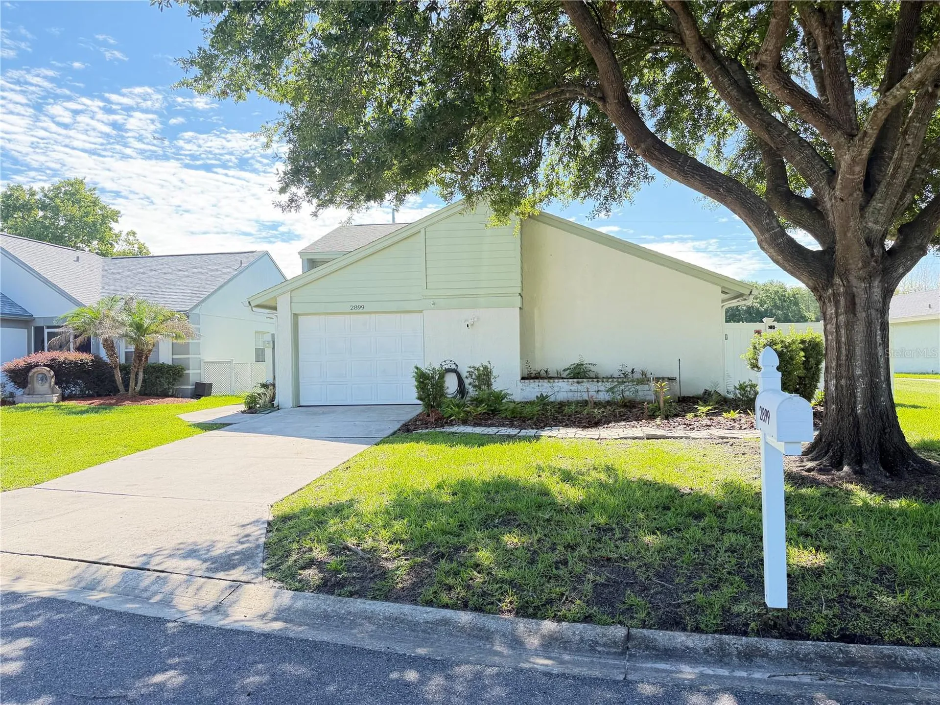 2899 Autumn Green Drive Orlando FL 32822