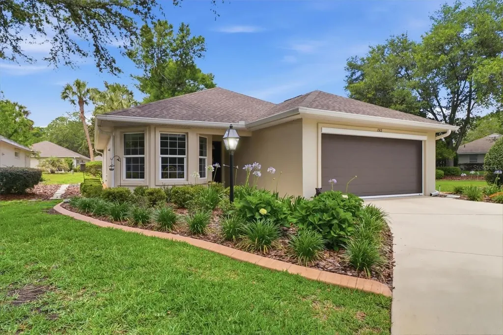 1912 N Havershall Point Crystal River FL 34429