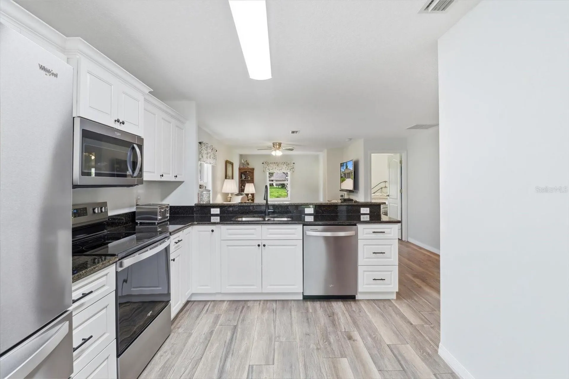 1912 N Havershall Point Crystal River FL 34429