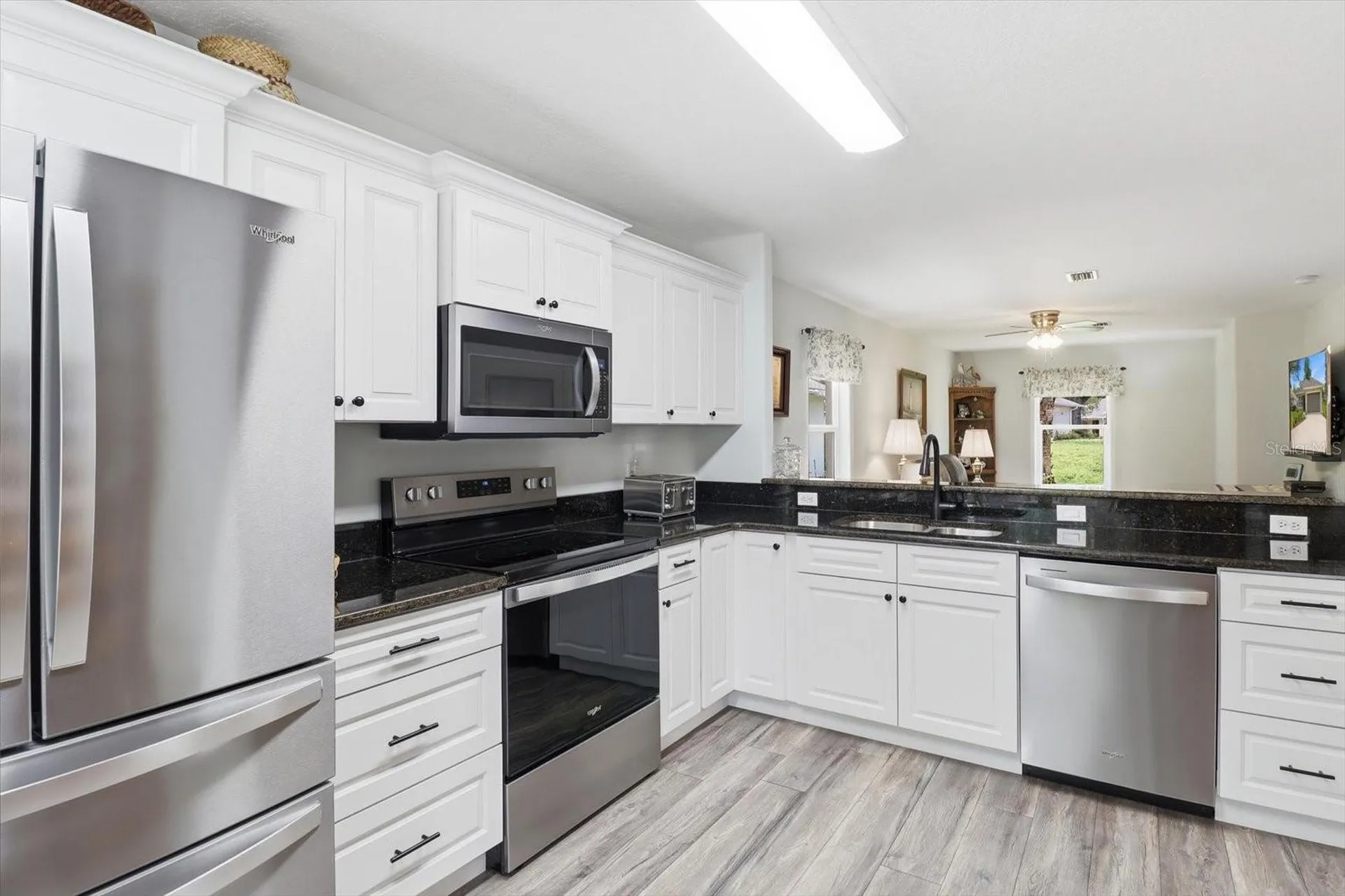 1912 N Havershall Point Crystal River FL 34429