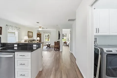 1912 N Havershall Point Crystal River FL 34429