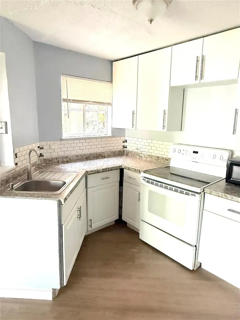 1964 Lake Atriums Circle Orlando FL 32839