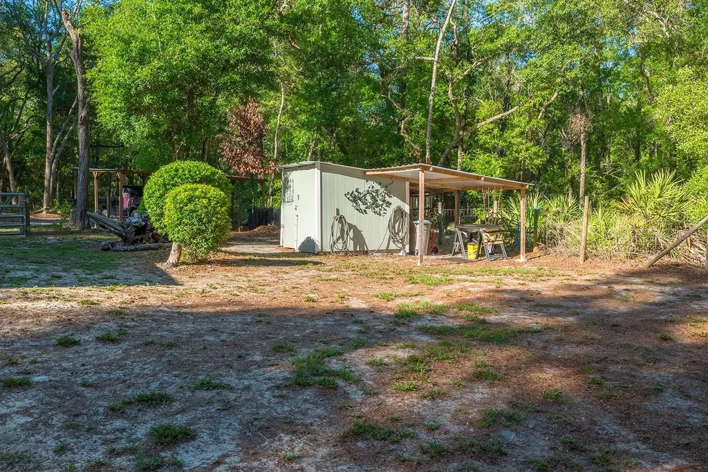 13291 NW 86th Avenue Chiefland FL 32626