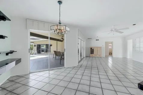 5108 Sandy Shore Avenue Sarasota FL 34242