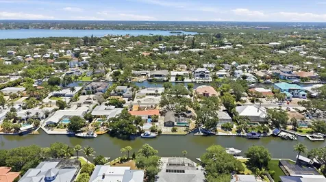 5108 Sandy Shore Avenue Sarasota FL 34242
