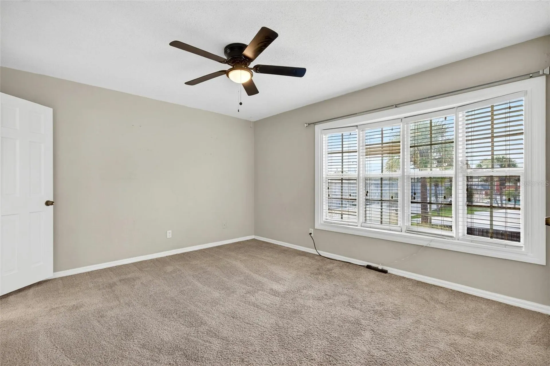2250 S Palmetto Avenue South Daytona FL 32119