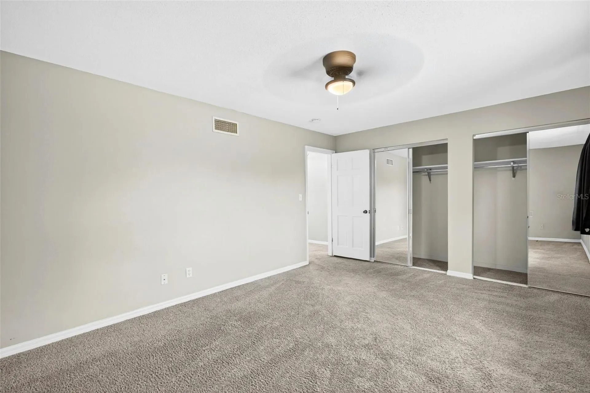 2250 S Palmetto Avenue South Daytona FL 32119