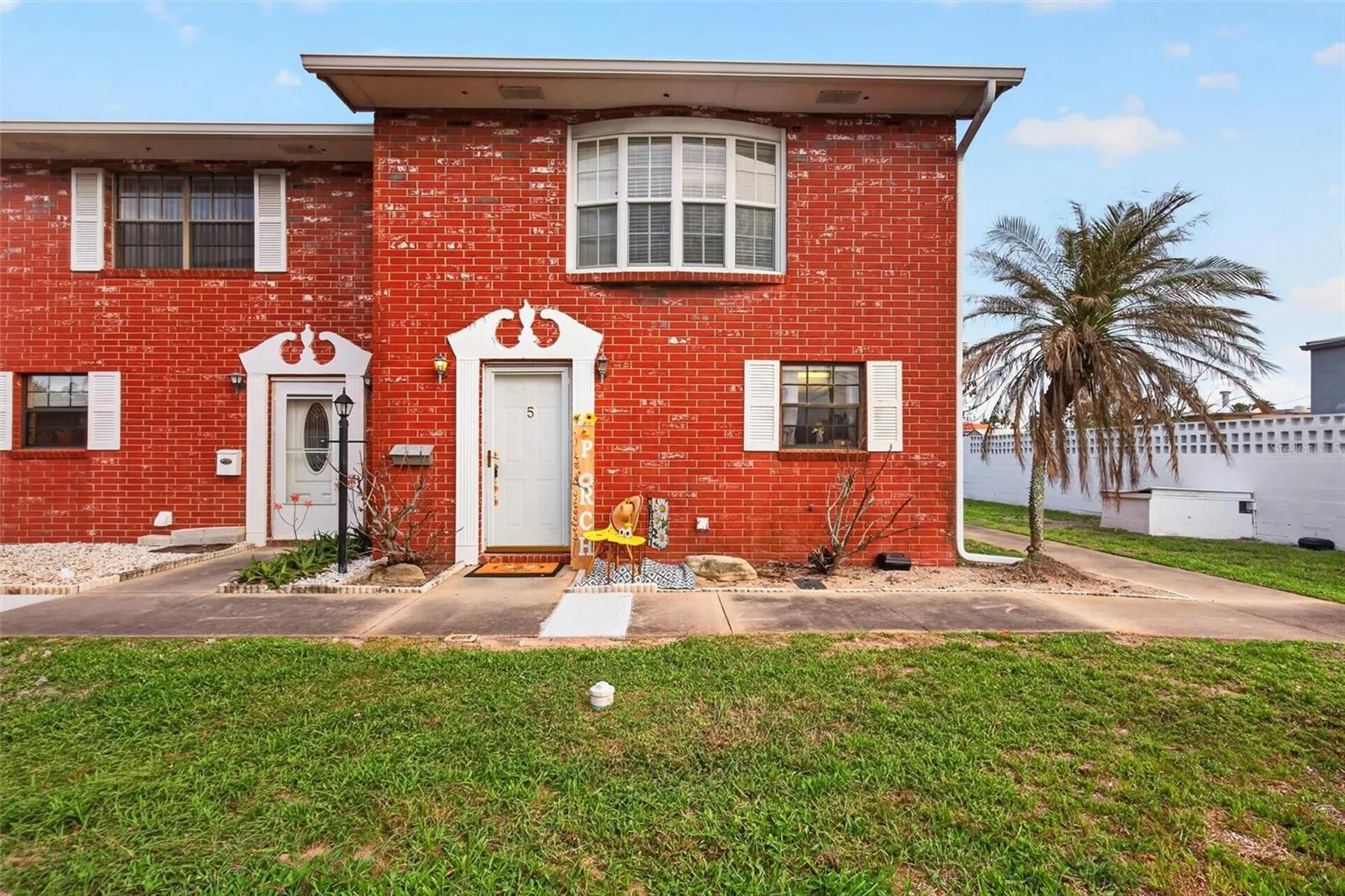 2250 S Palmetto Avenue South Daytona FL 32119