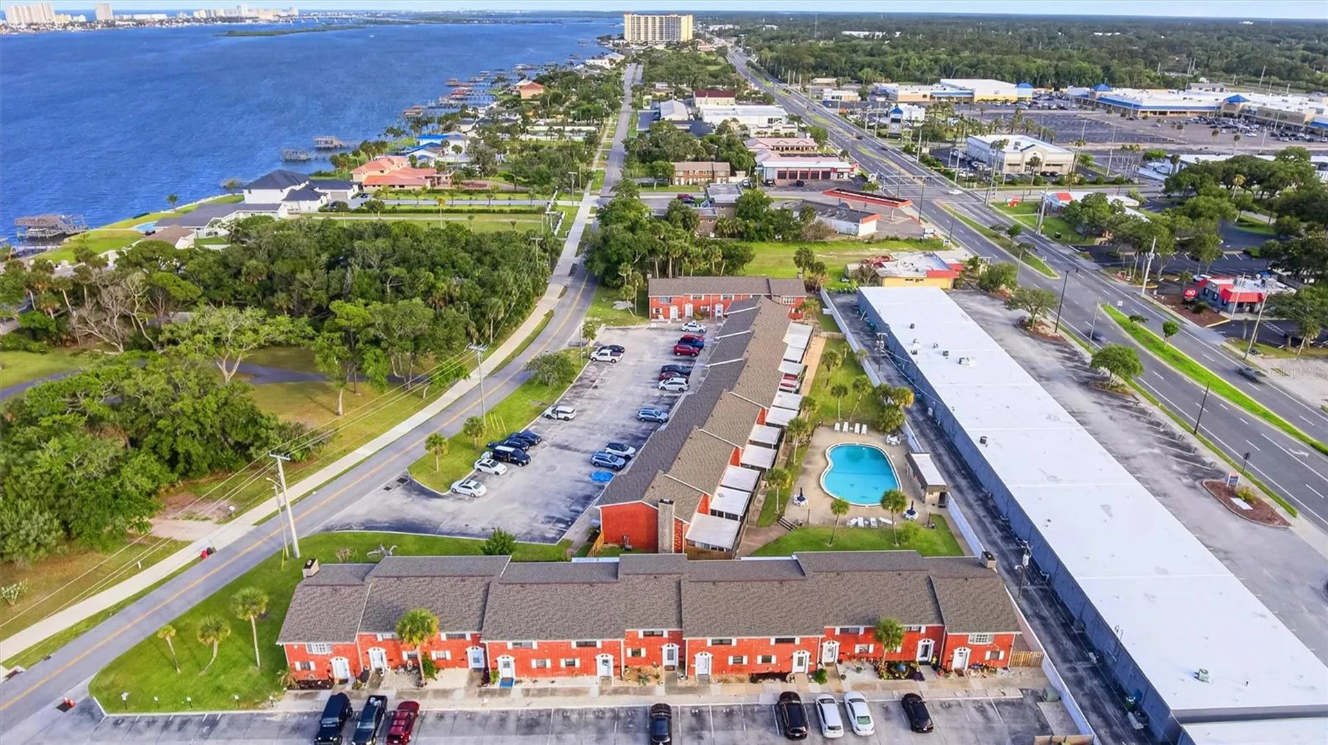 2250 S Palmetto Avenue South Daytona FL 32119