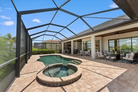 5732 Mulligan Way Lakewood Ranch FL 34211